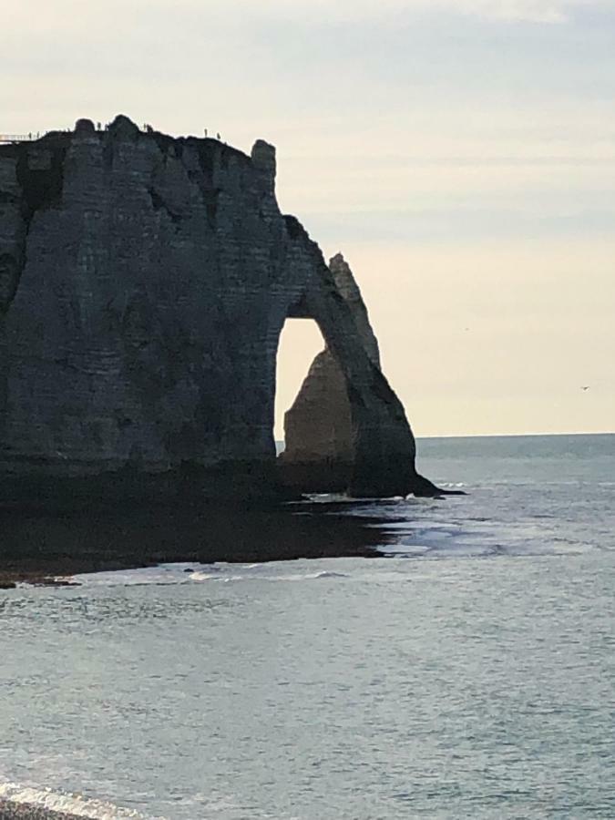 La Famiglia Appartement Étretat Buitenkant foto
